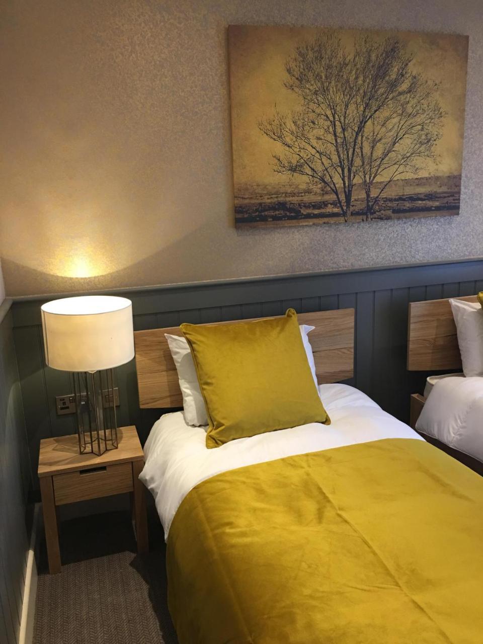 The Tower Arms Hotel Iver Εξωτερικό φωτογραφία