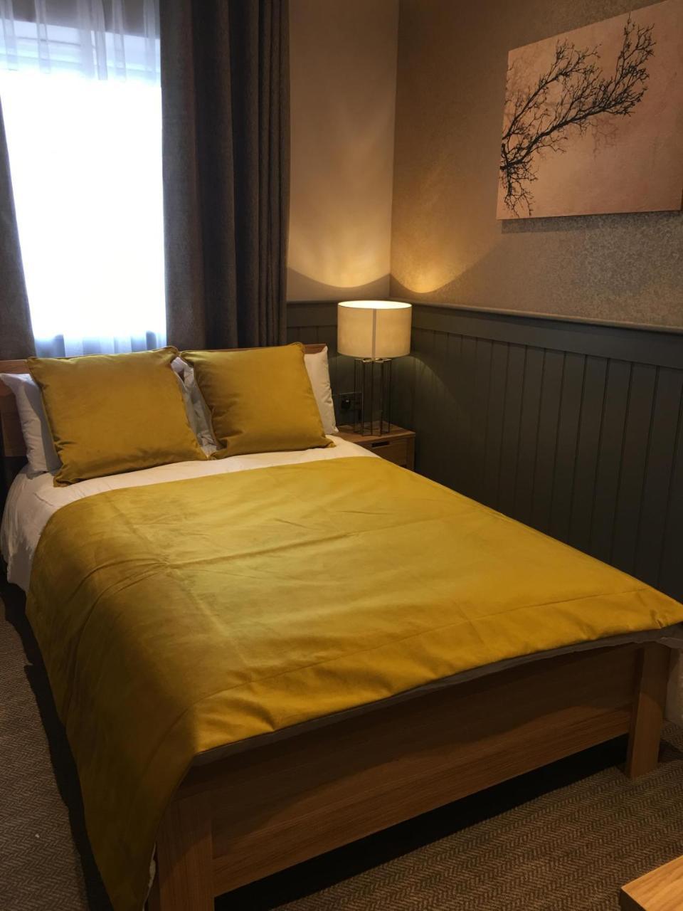 The Tower Arms Hotel Iver Εξωτερικό φωτογραφία