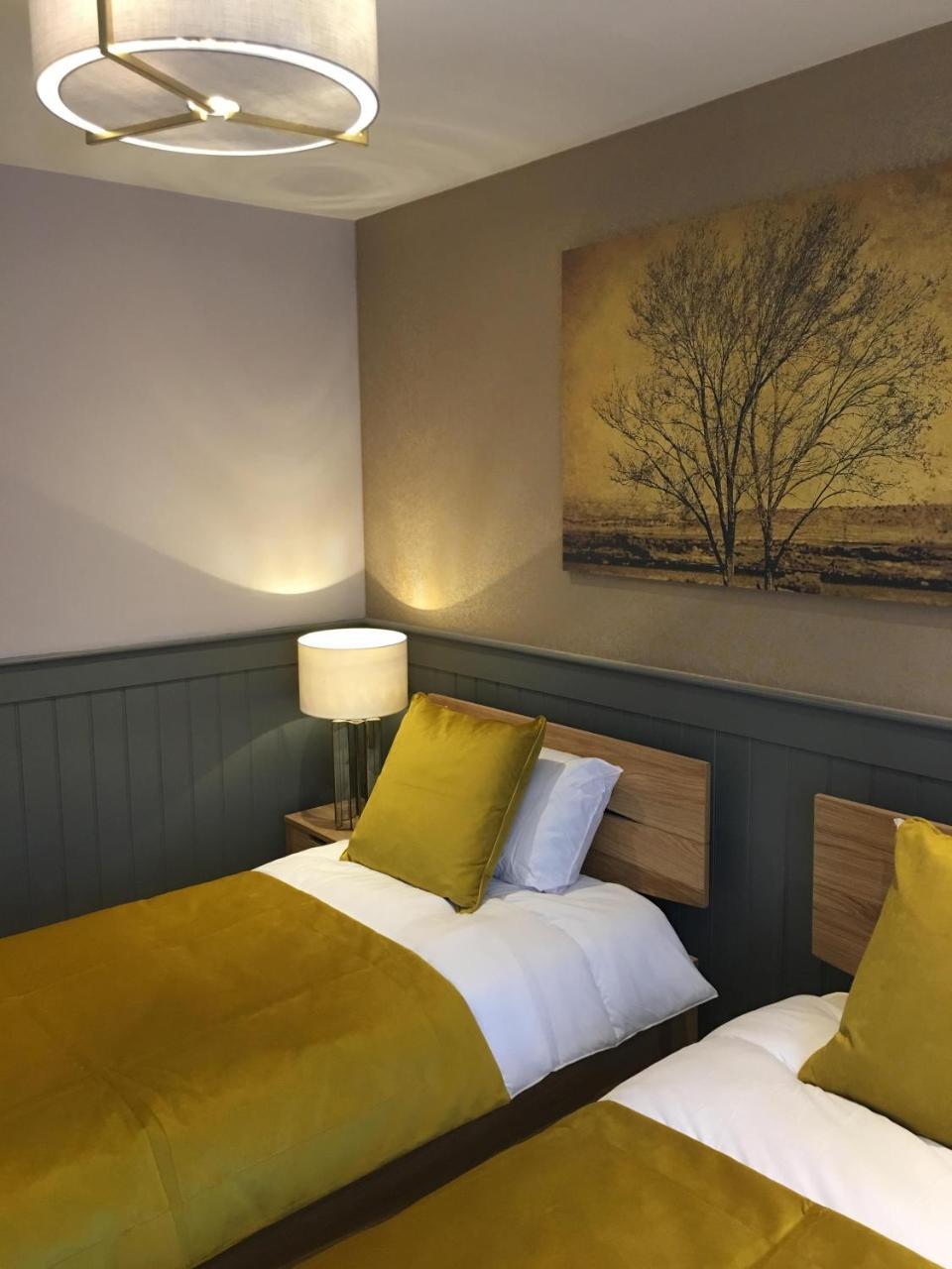 The Tower Arms Hotel Iver Εξωτερικό φωτογραφία