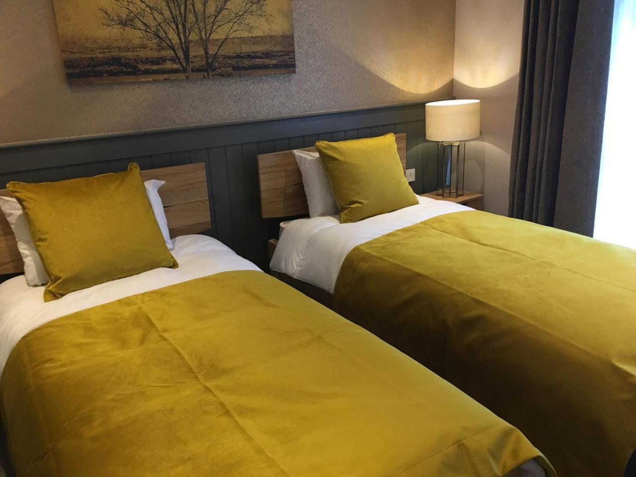 The Tower Arms Hotel Iver Εξωτερικό φωτογραφία